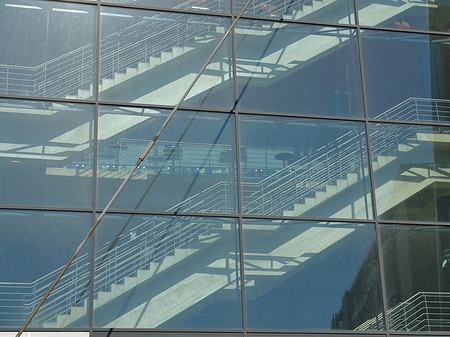 Fotos Glasfassade der Kölnarena