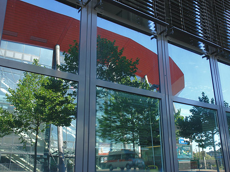 Fotos Glasfassade der Kölnarena