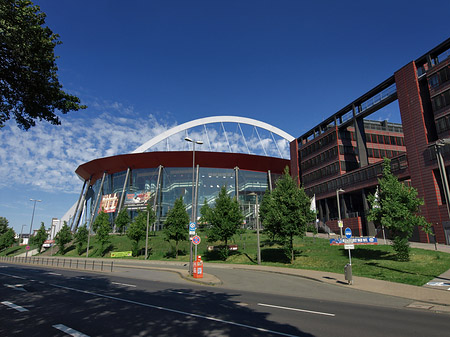 Foto Kölnarena auf Gummersbacher Straße - Köln