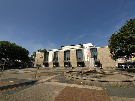 Fotos Oper Köln mit Brunnen | Köln